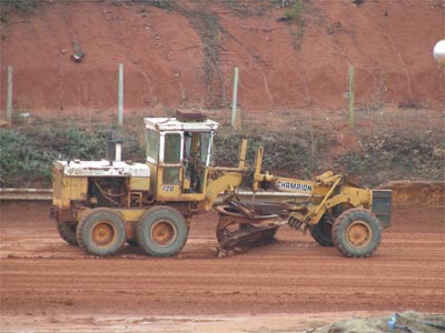 Dirt track Zamboni