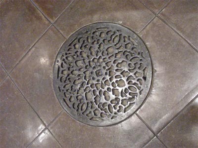 Decorative floor grate